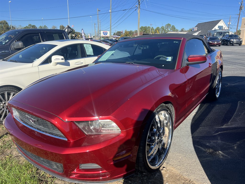 2014 Ford Mustang V6's photo