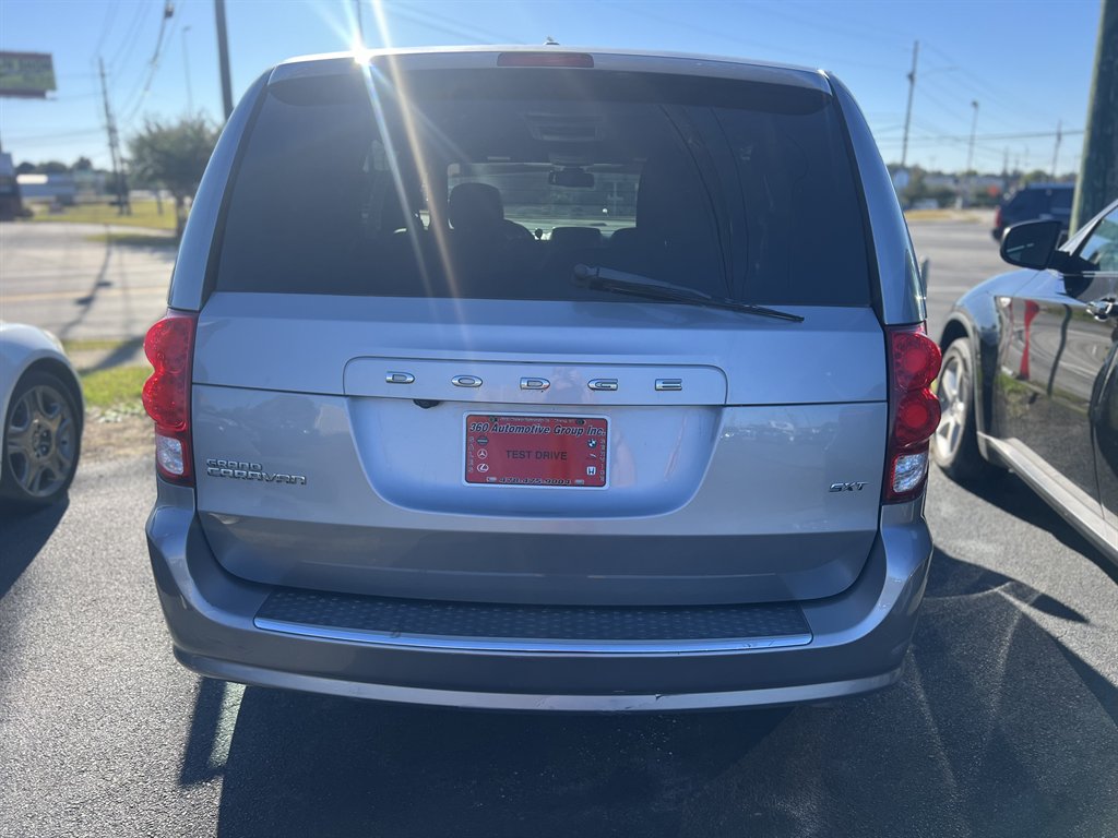 2019 Dodge Grand Caravan SXT's photo